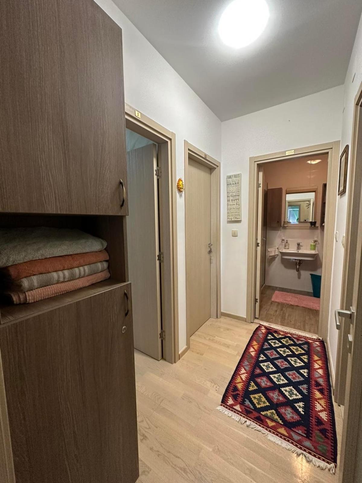 City Apartment ポドゴリツァ エクステリア 写真